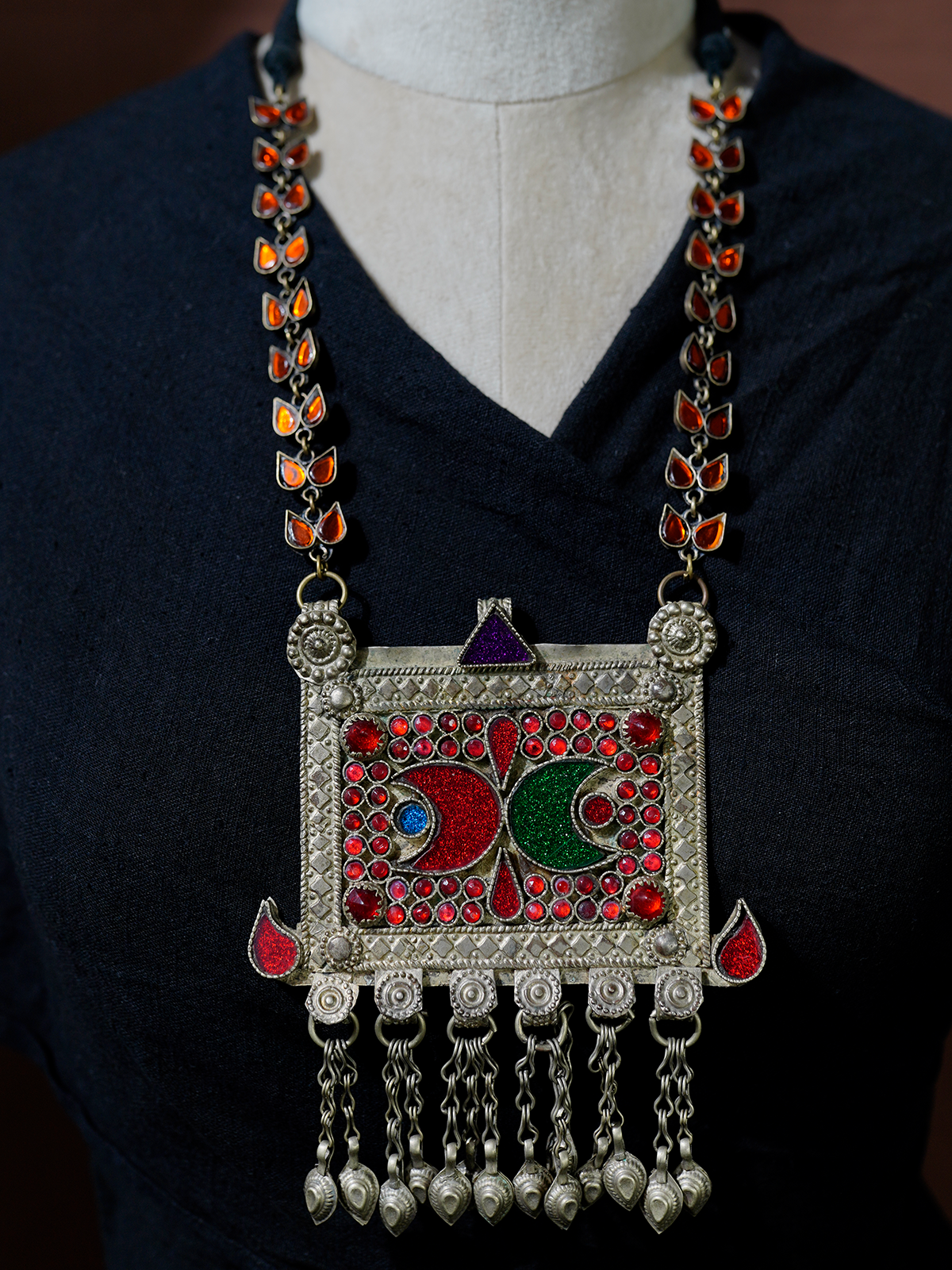 Maharu Necklace